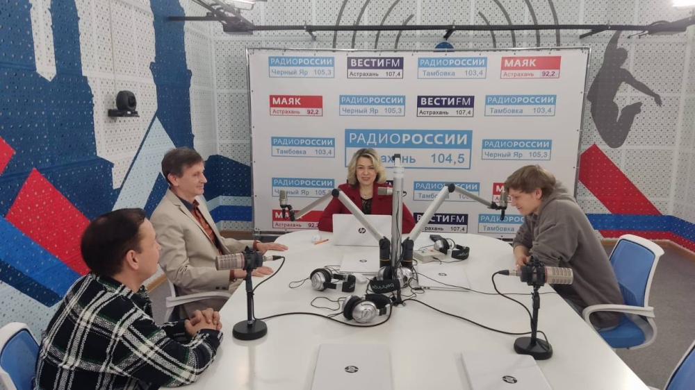 [ДРАМ] в эфире «Радио России» в гостях у Марины Дубовик.